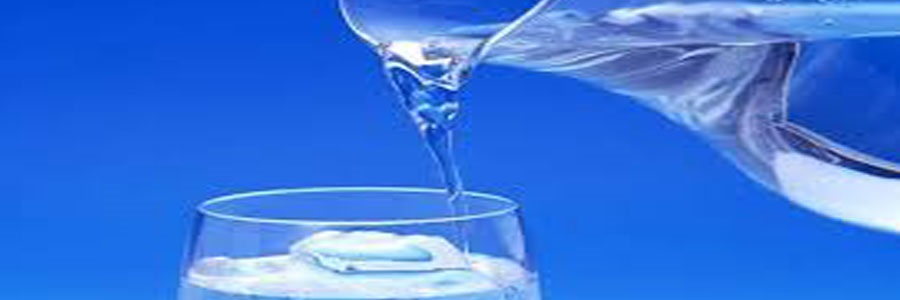 جایگزینی نوشیدنی های رژیمی با آب برای مبتلایان به دیابت مفید است.