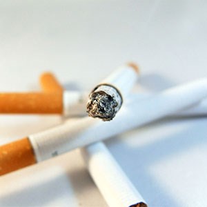 سیگار کشیدن خطر شکستگی های ناشی از استئوپروز را افزایش می دهد