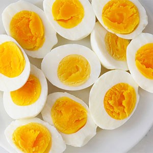 خوردن تخم مرغ خطر بیماری های قلبی و عروقی را افزایش نمی دهد