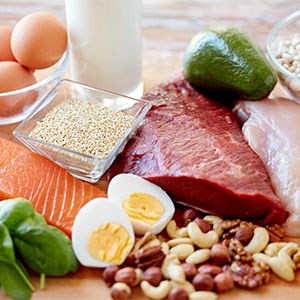تاثیر رژیم با پروتئین کم در تنظیم قند خون افراد چاق