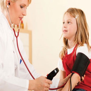 تاثیر سن ابتلا به پرفشاری خون در والدین بر بروز بیماری در فرزندان