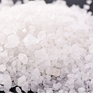 نمک، حتی بدون داشتن فشار خون نیز برای بدن مضر است