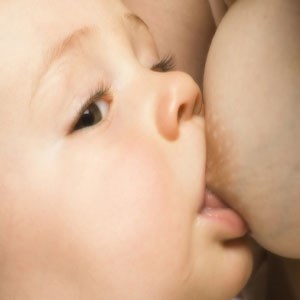 تأثیر تغذیه با شیر مادر بر طول عمر