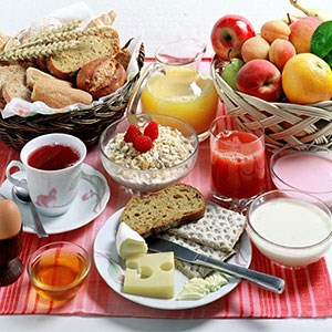 خوردن صبحانه به فعالتر بودن چاق ها کمک می کند