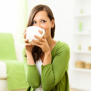 تاثیر مصرف شکر و خامه همراه با چای و قهوه بر انرژی دریافتی