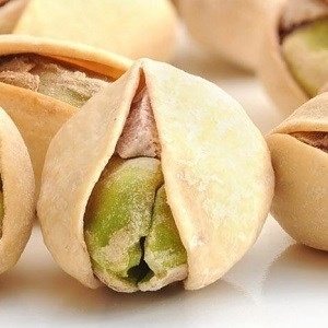 پسته و کاهش خطر سرطان ریه