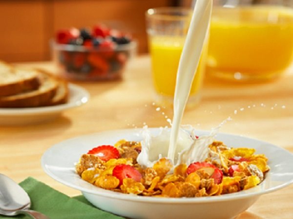 با خوردن صبحانه سوخت مغز خود را افزایش دهید